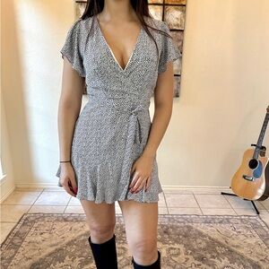 Miami Black and White Mini Wrap Dress Size M